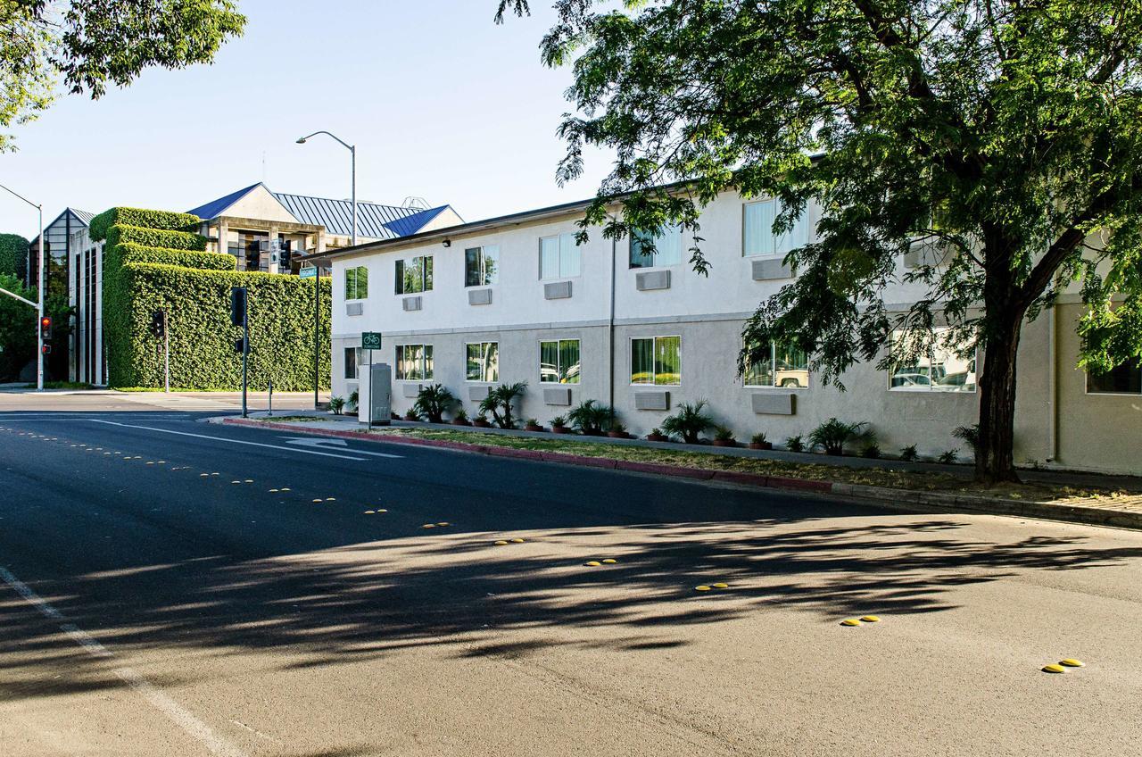 Motel 6-Modesto, Ca - Downtown Экстерьер фото