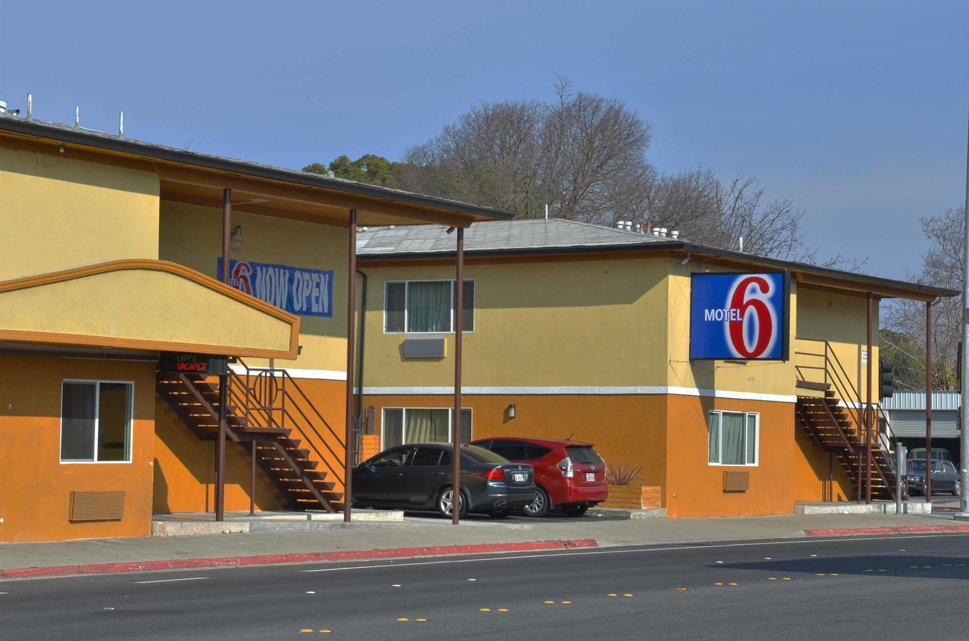 Motel 6-Modesto, Ca - Downtown Экстерьер фото